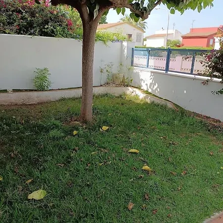 Bonito Adosado En Zona Muy Tranquila Holiday home